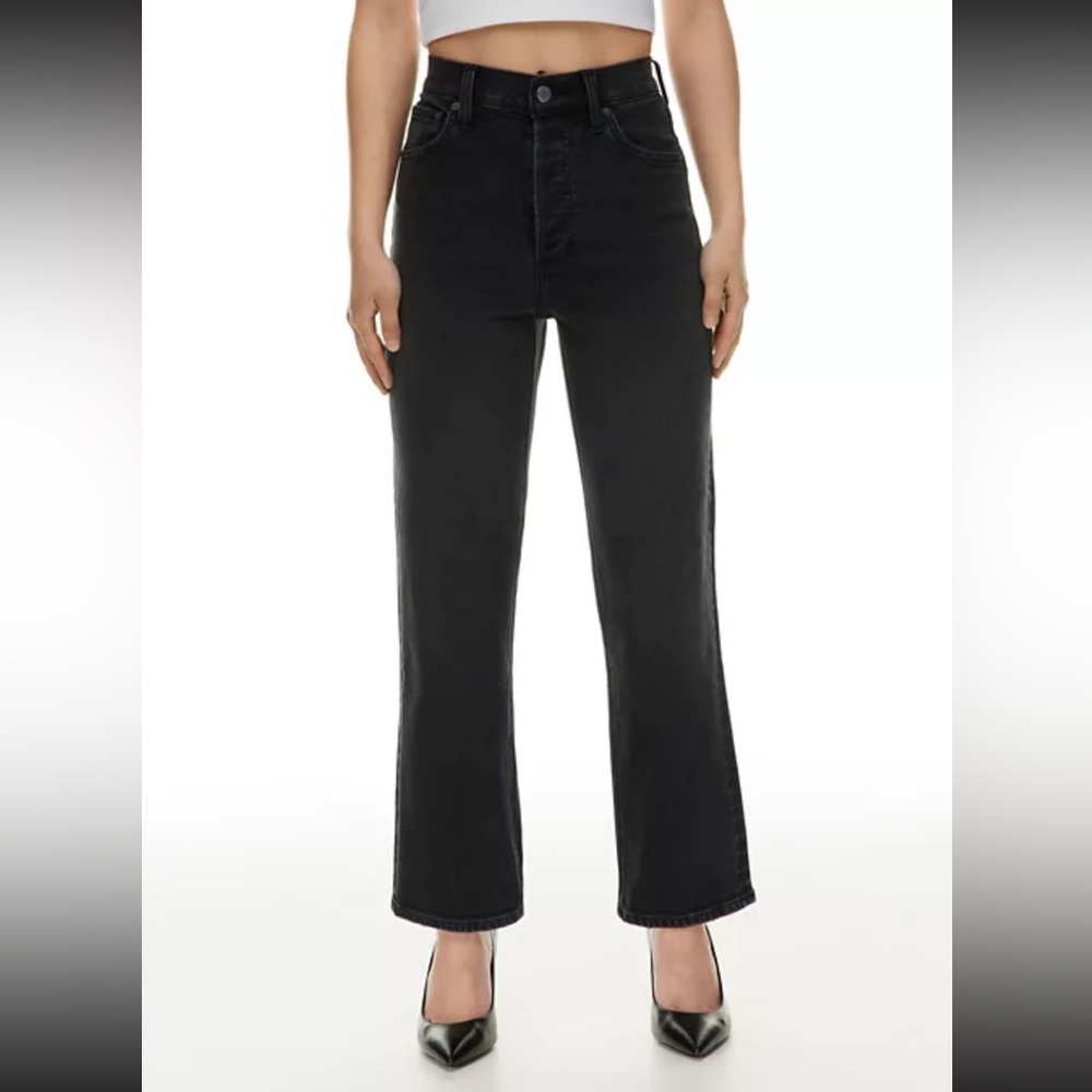 Aritzia DENIM FORUM The Arlo High Rise Straight. Size 27, length 26
